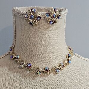 Vintage Gold and Rhinestone Jewelry Set